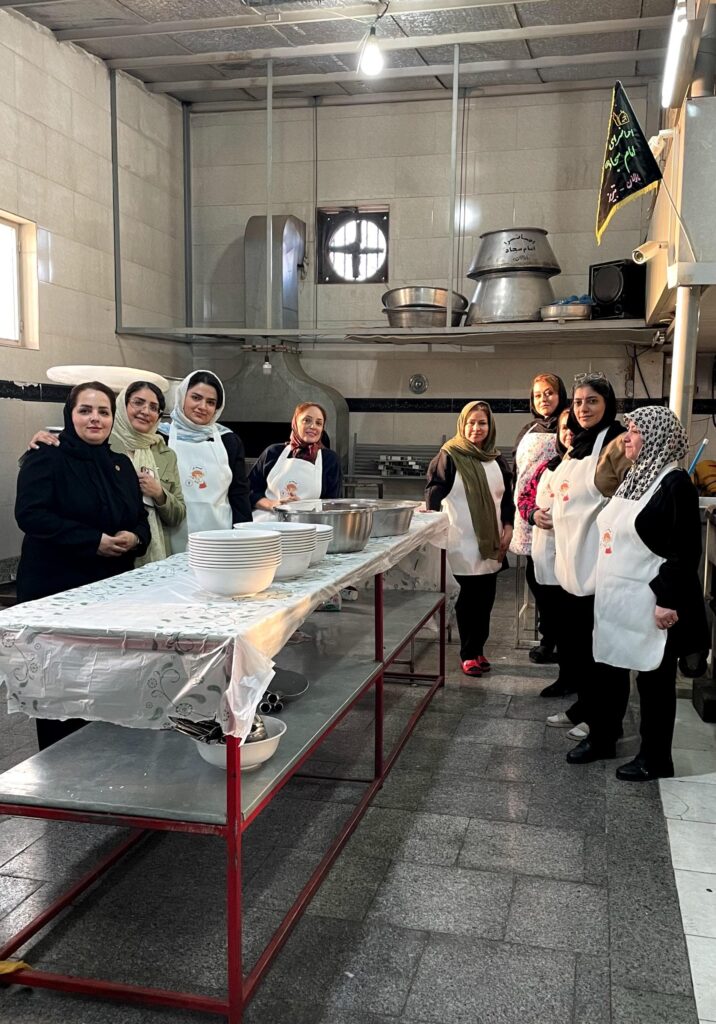 افطاری برای نیازمندان